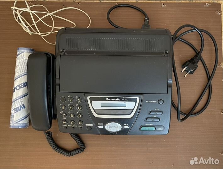 Телефон-факс Panasonic и телефонный аппарат Telink