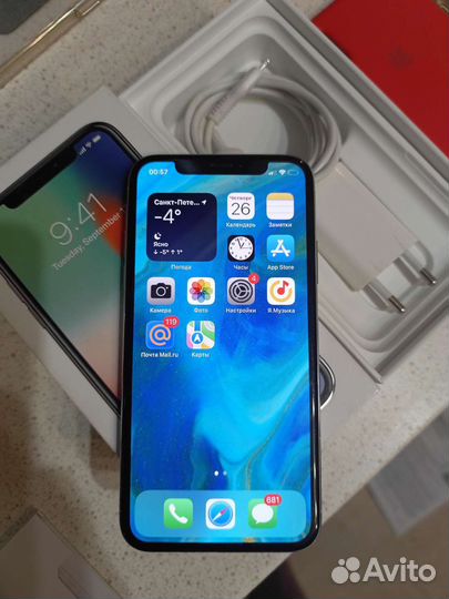 iPhone X, 64 ГБ