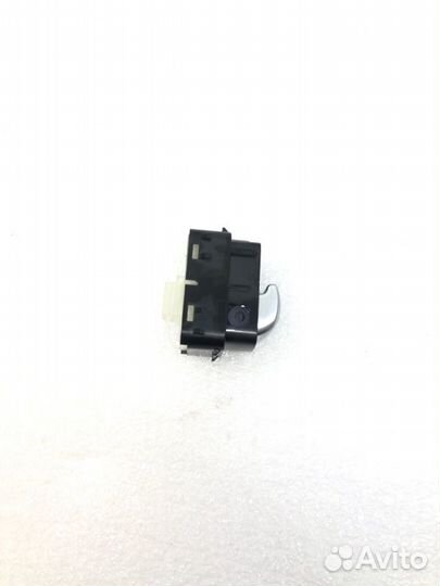 Кнопка задняя Mercedes-Benz Glc Coupe C253