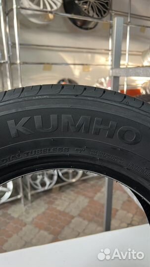 Kumho Ecowing ES01 KH27 215/65 R16 98H