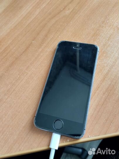 Телефон iPhone