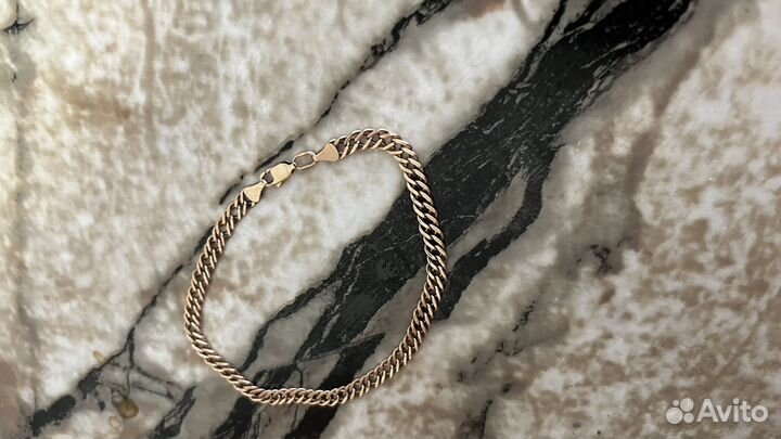 Золотой браслет