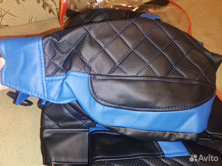 Универсальные автомобильные чехлы на сидения