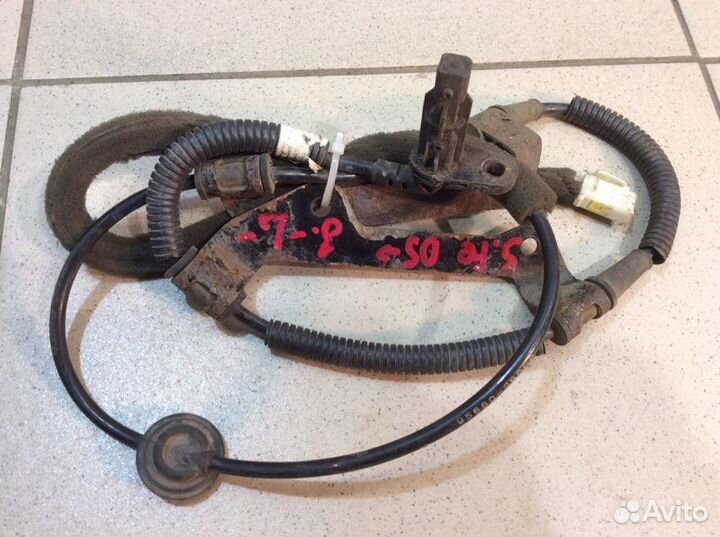 Датчик abs задний левый Hyundai Santa Fe CM