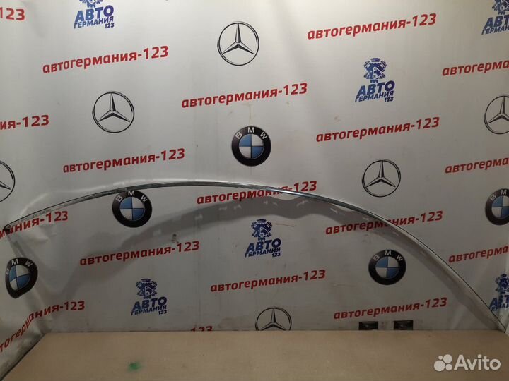 Молдинг кузова правый Mercedes E250 C207 271.860