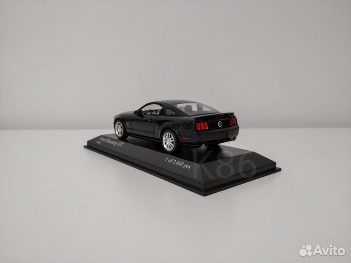 Ford Mustang GT black minichamps 1/43