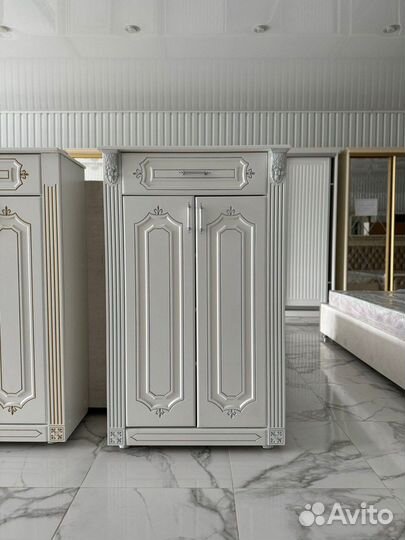 Обувница в наличии