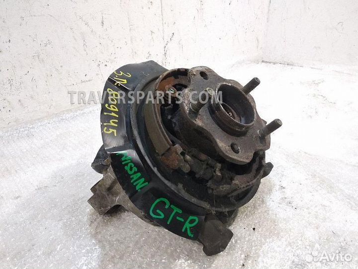 Кулак задний левый Ниссан