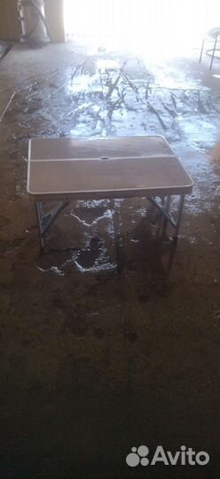 Столик для отдыха