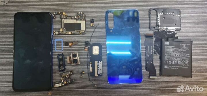 Xiaomi Mi 9 SE разбор