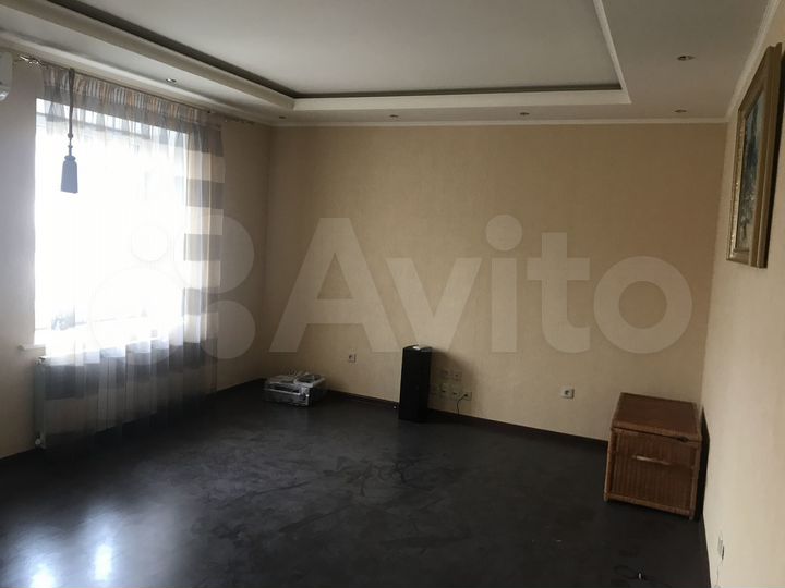 3-к. квартира, 97 м², 4/5 эт.