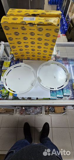 Крышки защитные на фары Hella Luminator