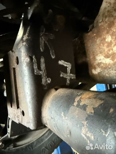 Задний мост на jeep grand cherokee 2004-2010 год