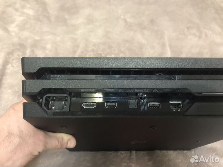 Sony playstation 4 pro 1TB