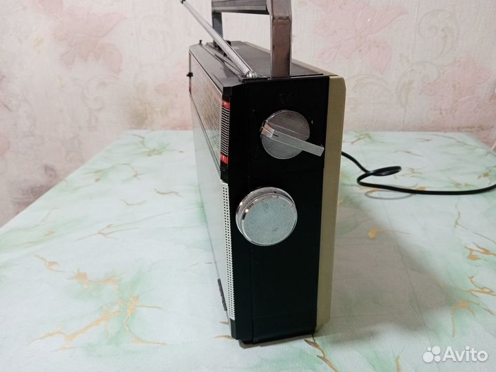 Радиоприемник VEF317 (СССР)