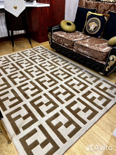 Ковер Fendi