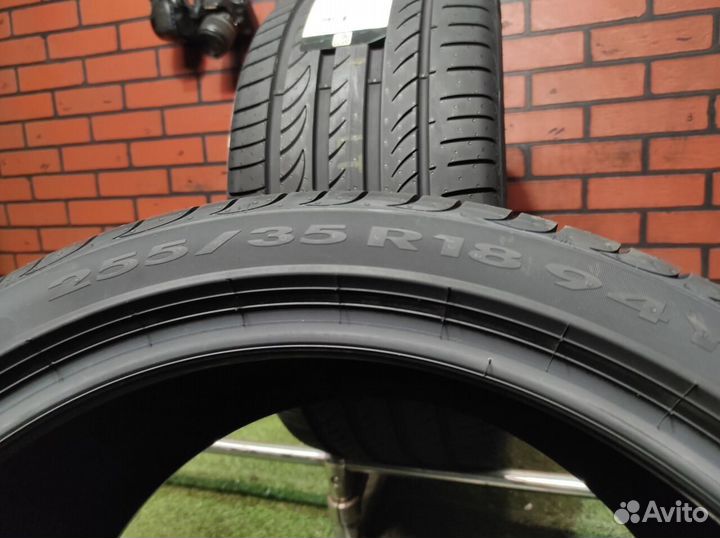 Pirelli Powergy 255/35 R18 94Y