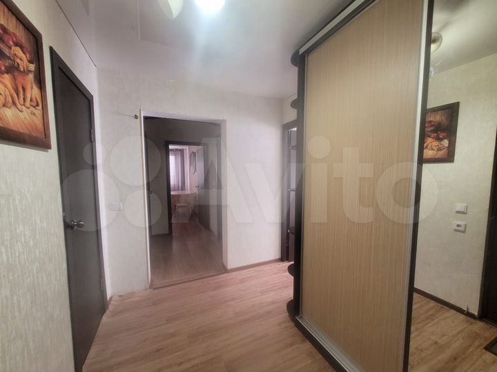 2-к. квартира, 56 м², 8/17 эт.