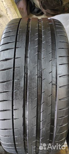 Michelin Pilot Sport 4 SUV 275/45 R21 и 315/40 R21 115ZR