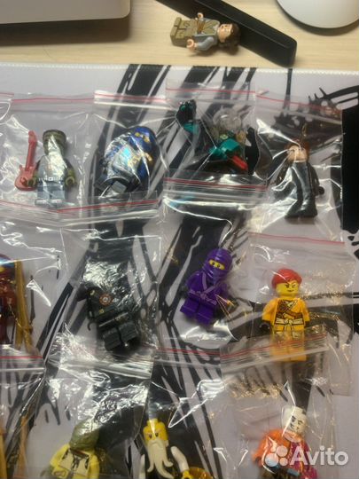 Минифигурки лего
