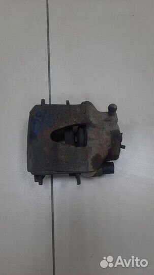 Суппорт передний правый Volkswagen Golf