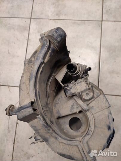 Коллектор впускной Volkswagen Polo седан 1.6 CFN