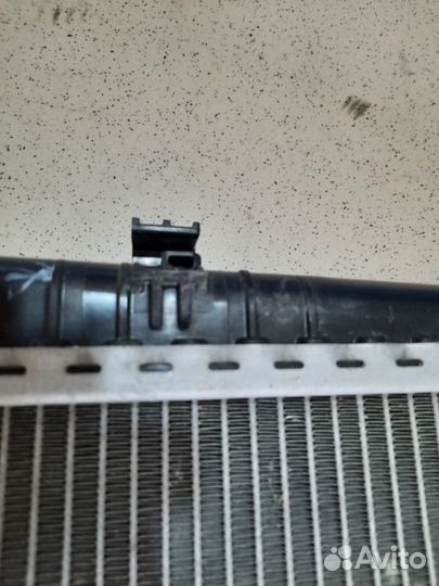 Радиатор охлаждения передний Mercedes Benz C-Class