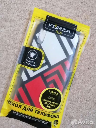 Чехлы на телефон