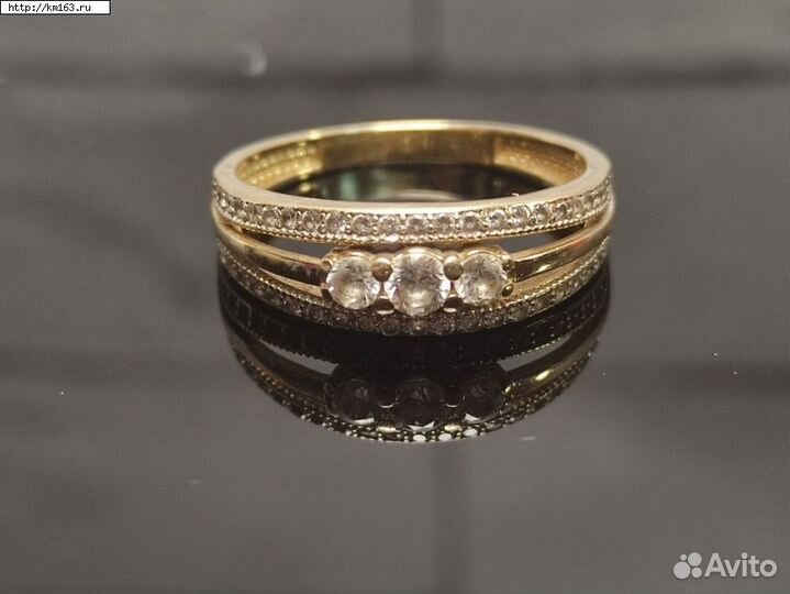 Золотое кольцо 585 пробы массой 2.77 грамм, (Р18)