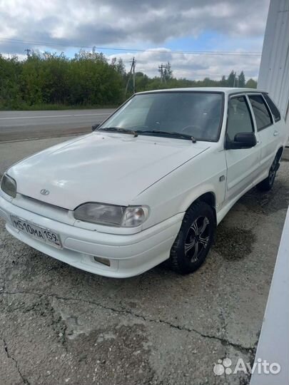 Автомобиль ваз 2114