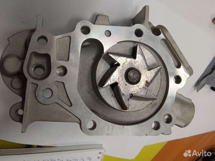 Помпа renault clio kangoo D4F