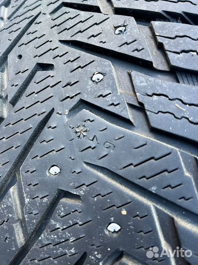 Nokian Tyres Hakkapeliitta 8 SUV 275/50 R20