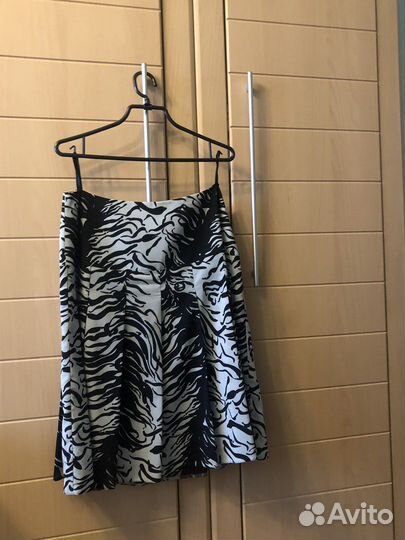 Костюм с юбкой