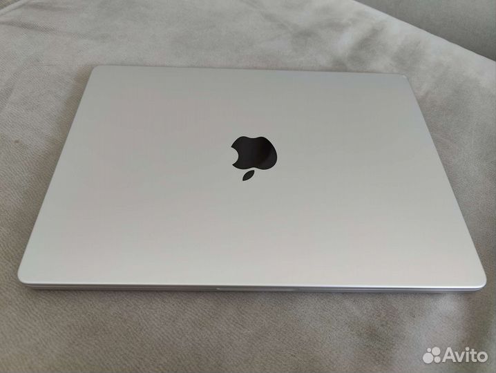 Apple MacBook Pro 14 m1