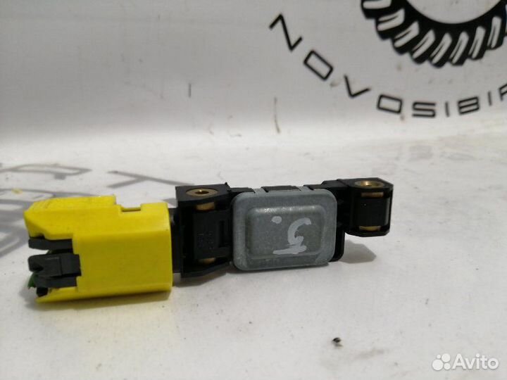 Датчик AIR BAG Volkswagen Touareg 7LA