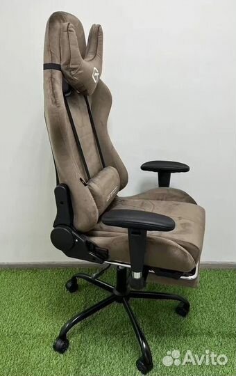 Компьютерное игровое (геймерское) кресло. Новые