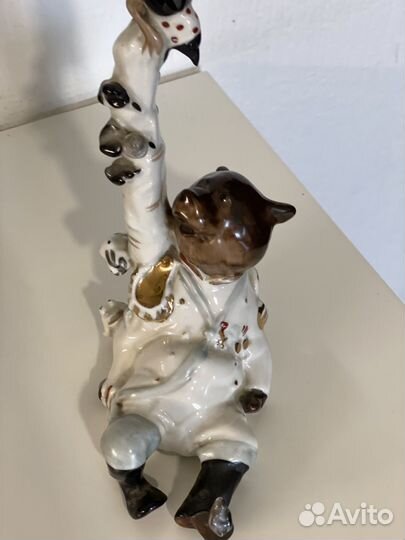 Статуэтка Медведь на воеводстве лзфи