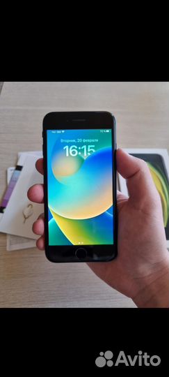 iPhone SE (2020), 64 ГБ