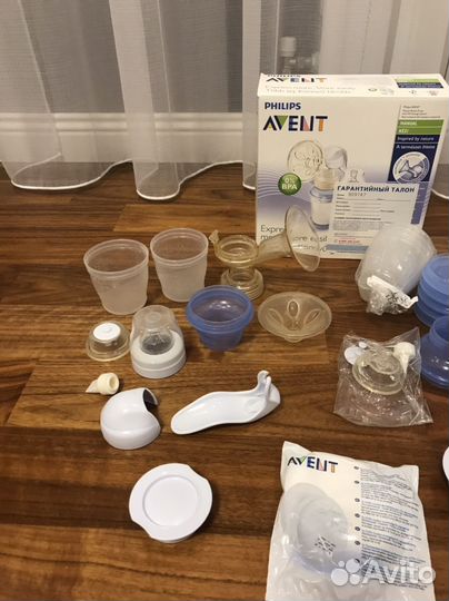 Молокоотсос Philips avent + пакеты для молока