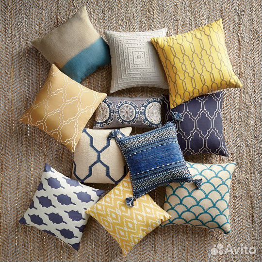 Лежаки для собак и кошек подушки