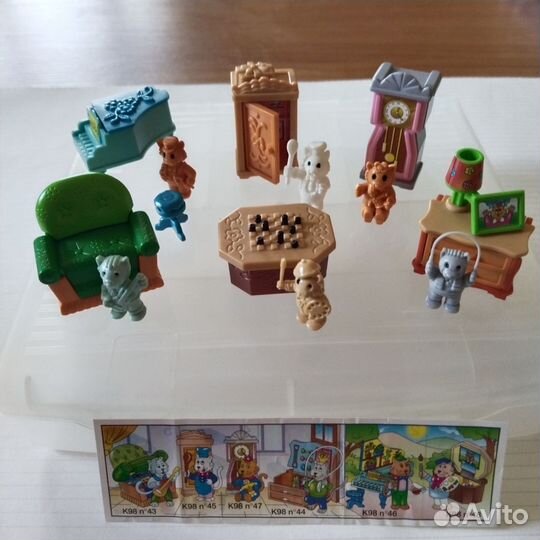 Игрушки из киндера 90хг. Мыши в домиках. Раритет