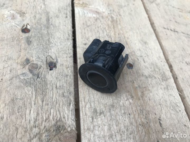 LADA Vesta Датчик парковки