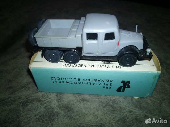 Модель грузовика Zugwagen Typ tatra T141