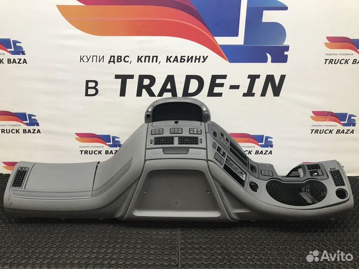 Передняя панель салона Daf XF106