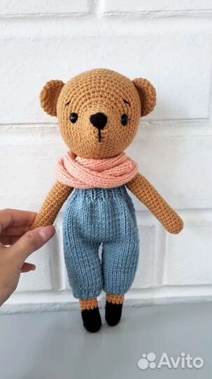 Игрушка. Вязаный мишка. В наличии