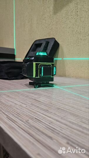 Лазерный уровень Wibek 4D Green Ray