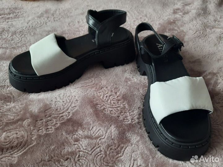 Босоножки женские 38 размер