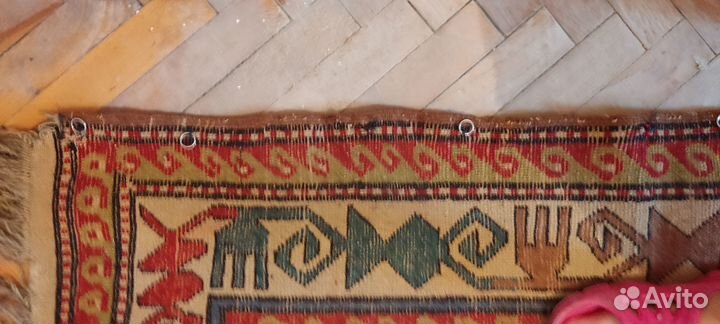 Старинный ковер ручной работы