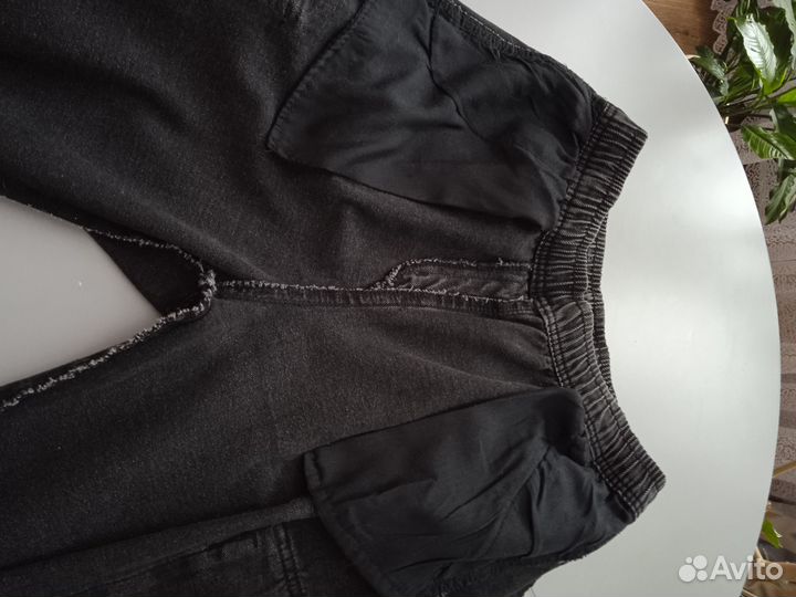 Джинсы широкие