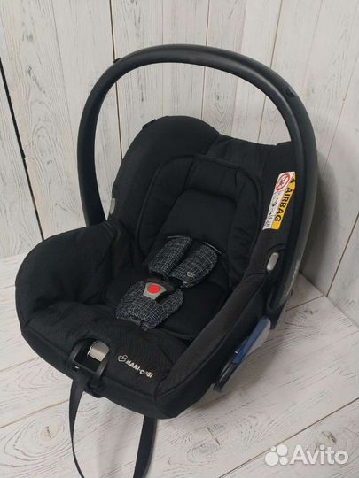 Новое Автокресло Maxi-Cosi citi Black Grid